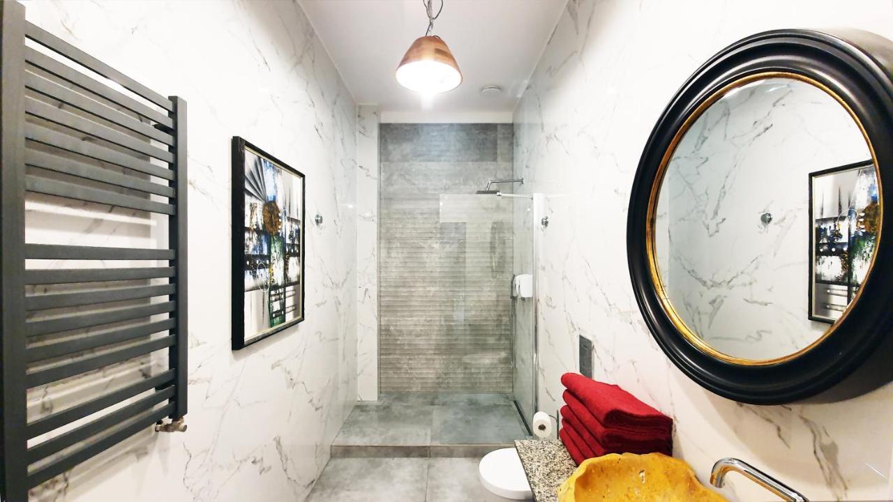 Ruska 47/48A Apart Вроцлав Экстерьер фото